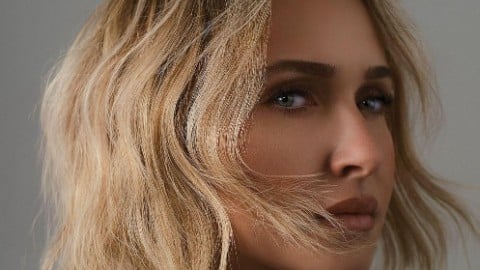 Hayden Panettiere: Autobiography Reveals Her Hollywood Struggles — Dory the Fish in a World of Sharks